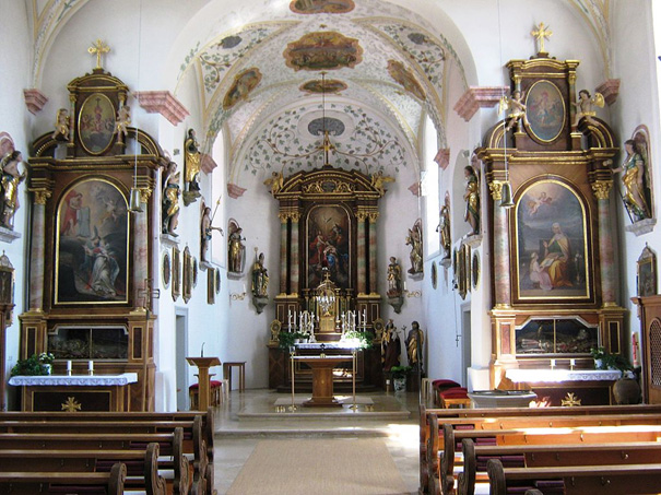 Inneres der St.Aldegundis-Kirche Anhausen, Barock, geweiht 1716.